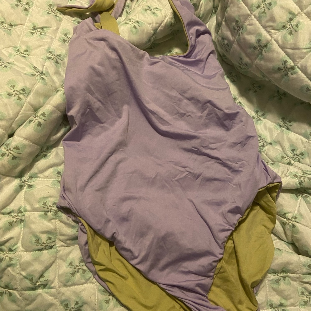Platinum by speedo size 10 reversible one piece